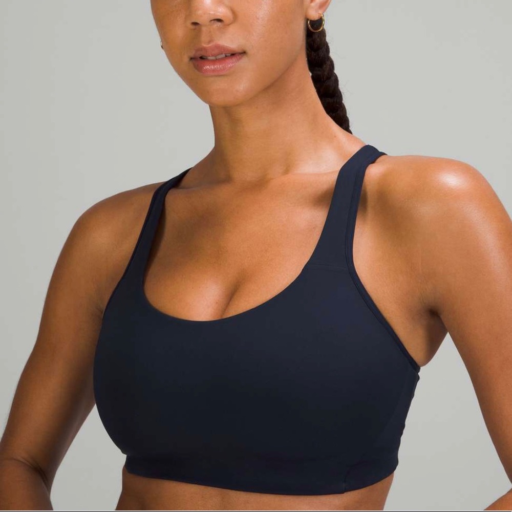 Lululemon All Powered Up Bra - NWT - Picture 1 of 7